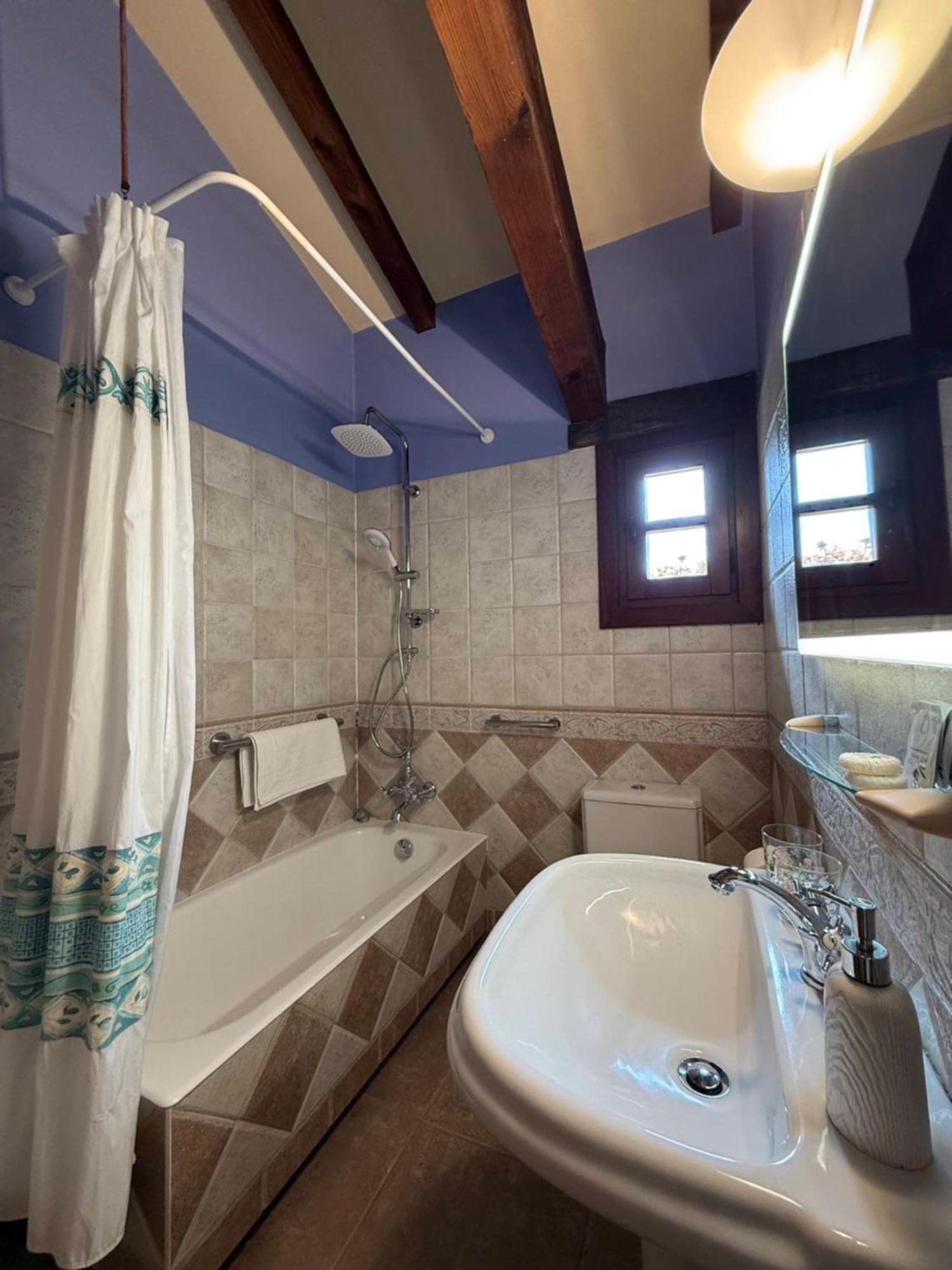 Casa Peluaga Guest House Oiartzun Eksteriør bilde