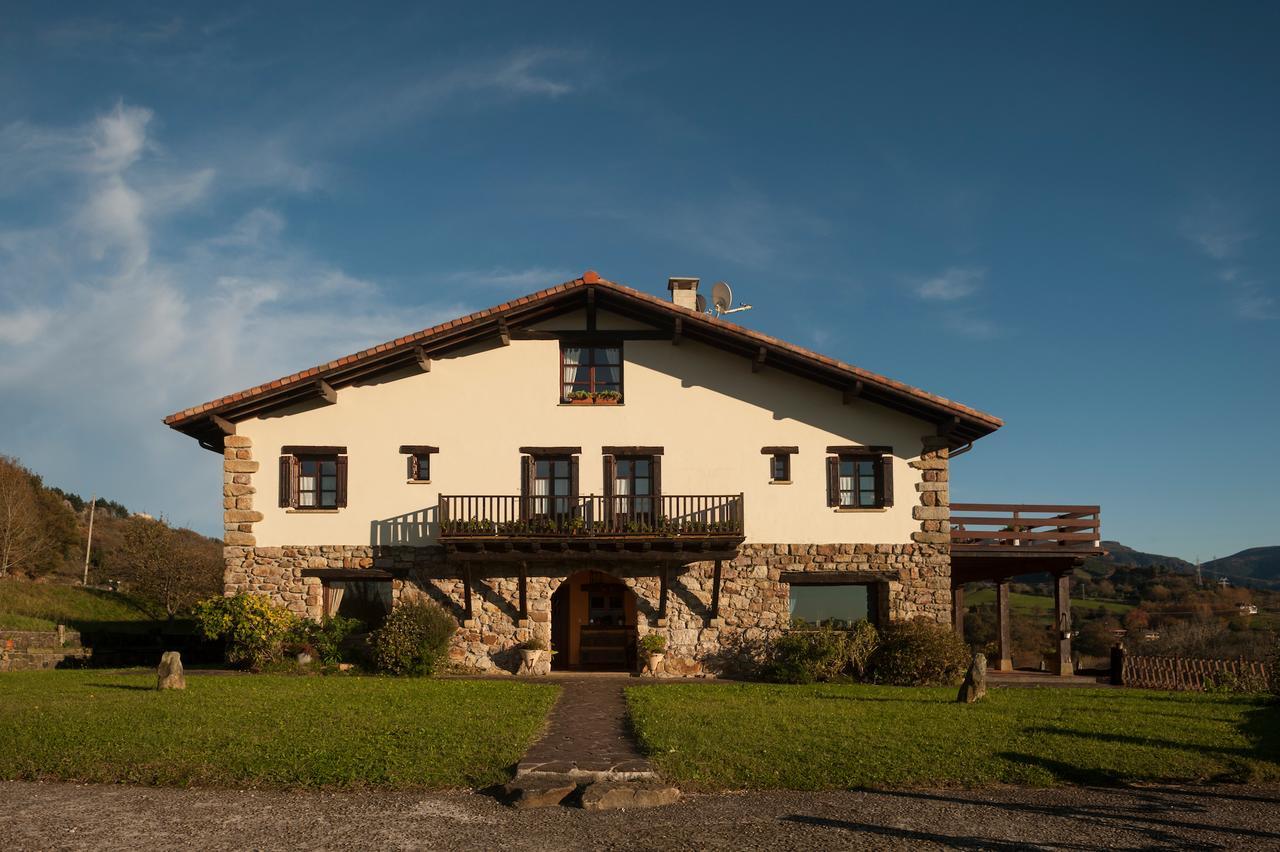 Casa Peluaga Guest House Oiartzun Eksteriør bilde